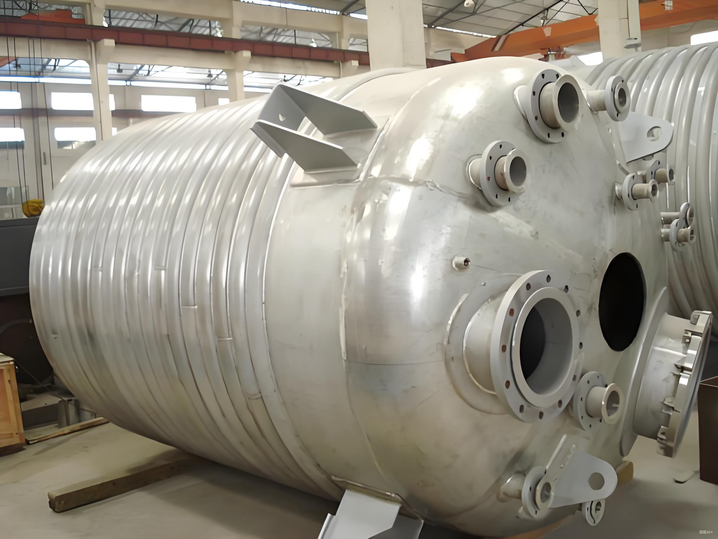 Titanium alloy reaction vessel