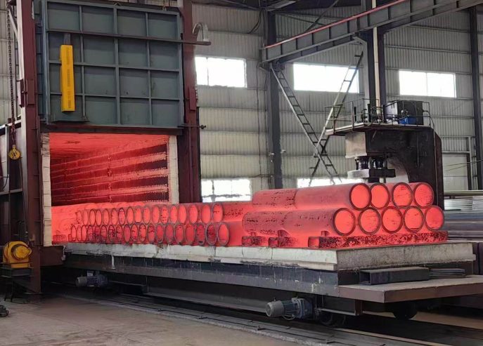 The round bars-made round tubes are produced in the manufacturing process.